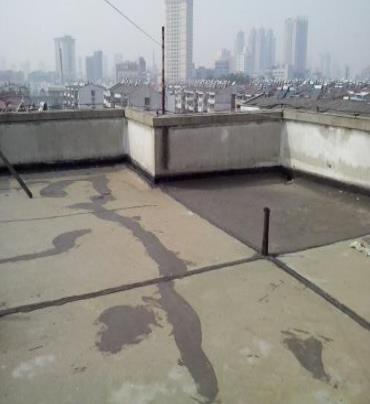 莱州漏水维修 楼顶漏水是什么原因，楼顶漏水维修方法是什么?
